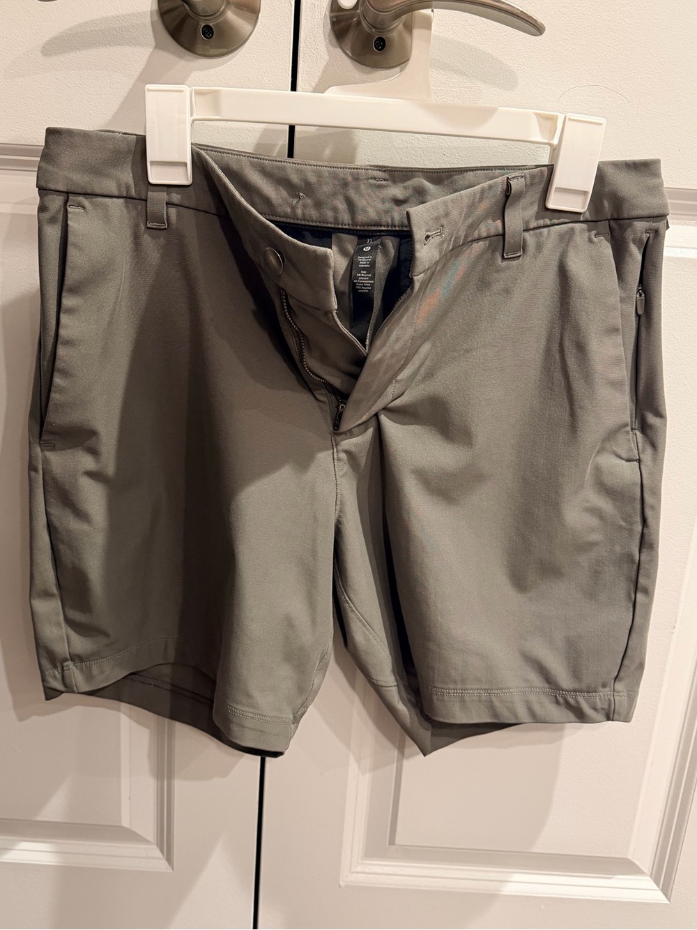 Lululemon Men's ABC 7” Shorts - Cypress Forest - Size 31